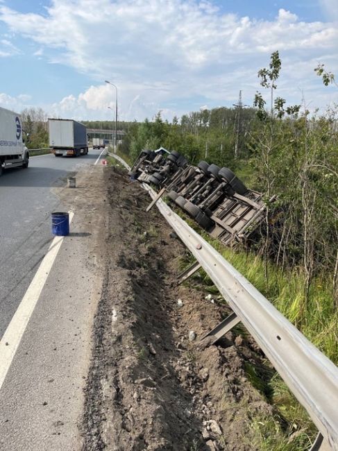 Ищу очевидцев аварии 3 августа в 12:36, съезд со 107 на М4 в сторону Москвы. По словам водителя, газель подрезала..