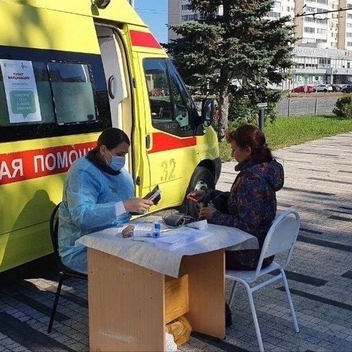 Напоминаем, с понедельника у станций метро начнут работать мобильные пункты вакцинации против гриппа. 
..