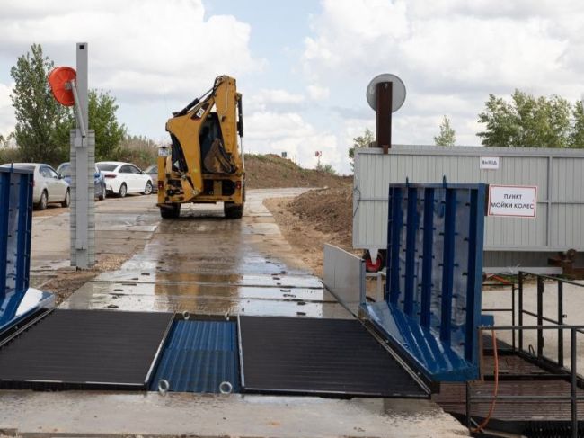 💧🚜💨  "Застройщики должны организовывать пункты для мойки колес на стройплощадках"  Этим очевидным фактом..