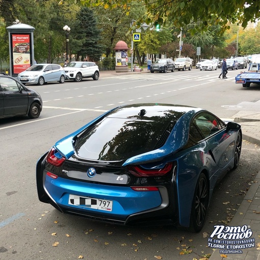 BMW i8 на улицах Ростова..