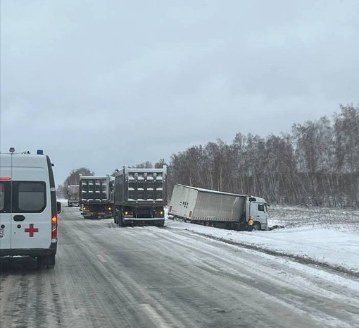 За 25 октября в области произошло 35 аварий, в которых пострадало 6 человек и 1 погиб  В ГИБДД подсчитали..