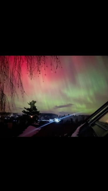 Красота над п. Кедровое Свердловская область😍  За фото спасибо нашему..