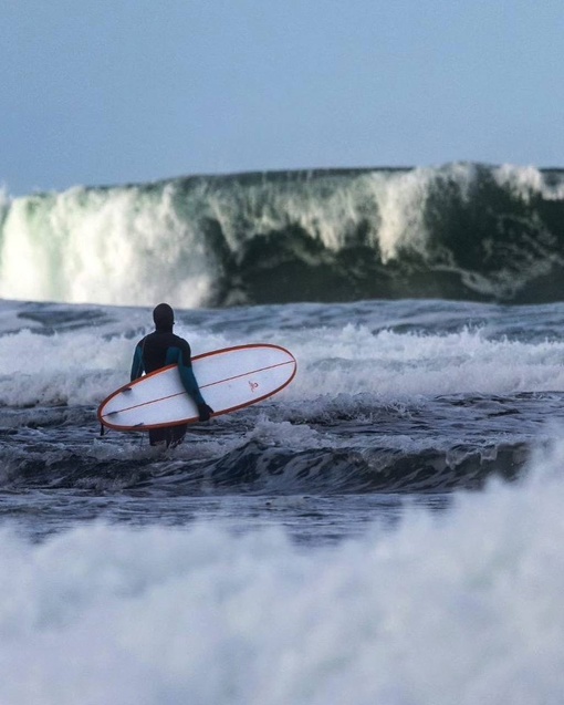 Ноябрь в Новороссийске: серфинг и красивые закаты 🏄‍♂️  Фото..