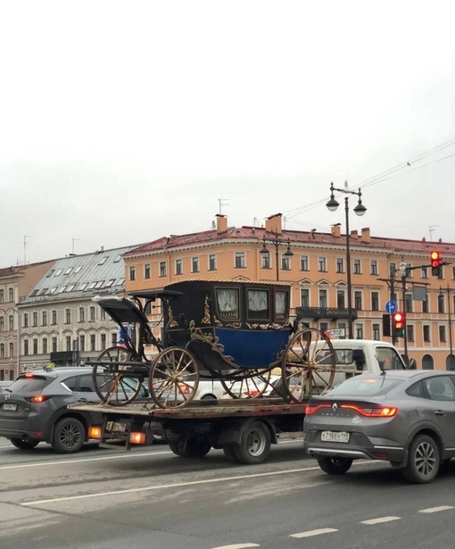 Когда барин велел припарковаться у особняка, а там парковка была..