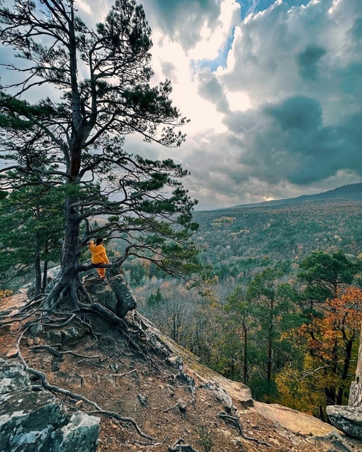 Планческие скалы🍁  Пожалуй, одно из лучших мест для прогулки недалеко от Краснодара) Приезжаю сюда уже 4-ый..