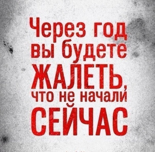 Песков не отказался от iPhone, как того требует от менее статусных чиновников их начальство. Путинский..