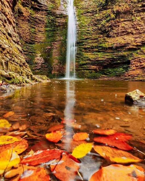 Осенний лес и водопады Руфабго 🍃  📷..