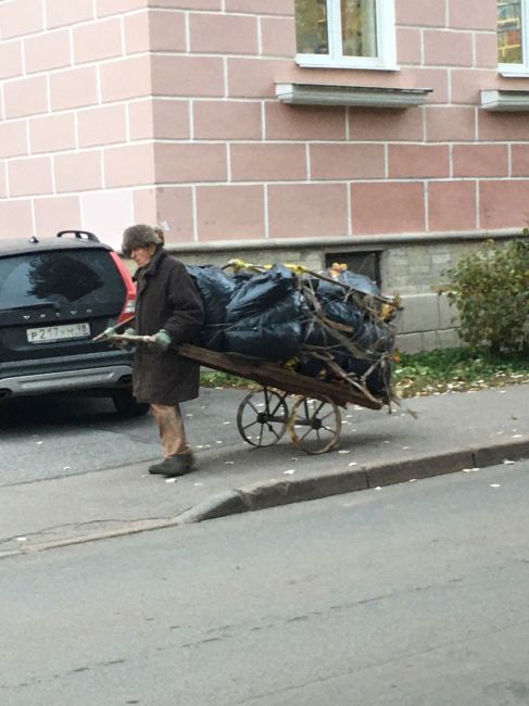 «Зима!.. Крестьянин, торжествуя...» — сюжет словно из жизни крепостных в Российской империи запечатлели на..