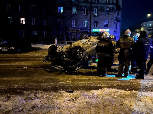 В ГИБДД уточнили, что в результате аварии на левом берегу Новосибирска никто не погиб  В результате ДТП в..