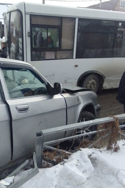 Вчера в Ленинском районе Новосибирска случилось массовое ДТП с автобусом 
С общественным транспортом..