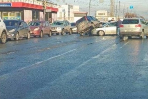 Житель Сормова предупреждает: «На Сормовском шоссе на работают светофор, уже случилось серьезное..