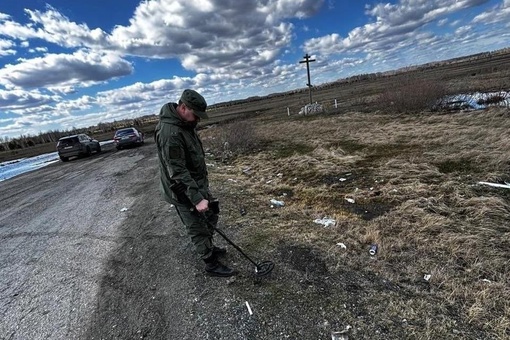 На трассе в Челябинской области произошла перестрелка, в результате которого погиб 28-летний мужчина, а..