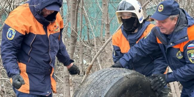 Уровень воды в реках и речушках городские службы мониторят в ежедневном режиме  Сообщение о заторе в русле..