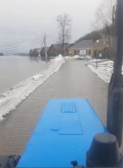 А это уже не Орск, а Татарстан. Так обстоят дела с паводком в Билярске..