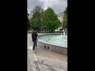В Ростове заработали фонтаны у ДГТУ и ДК «Ростсельмаш». Лето уже близко..