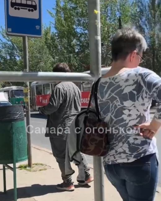 В Самаре на ул. Аэродромной парализовало движение трамваев  Причины пока неизвестны 
В социальных сетях..