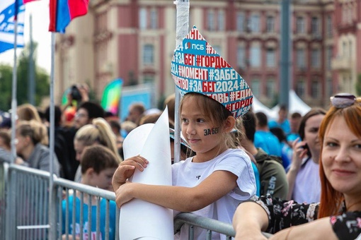Сегодня в Ростове прошёл легкоатлетический полумарафон для всех желающих. Организаторы заявили, что в нем..