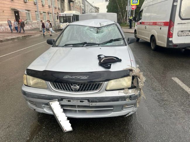 Водитель сбил его на пешеходном переходе  В Центральном районе Новосибирска местные жители стали..