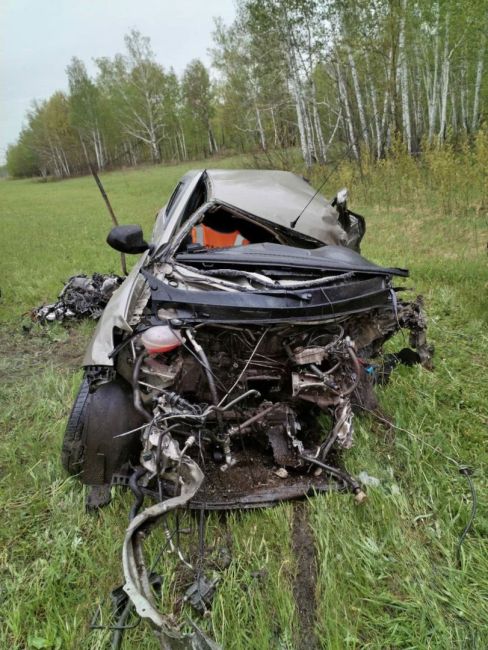 Смертельная авария с участием легковушки и фуры произошла на трассе под Новосибирском  В Чановском районе..