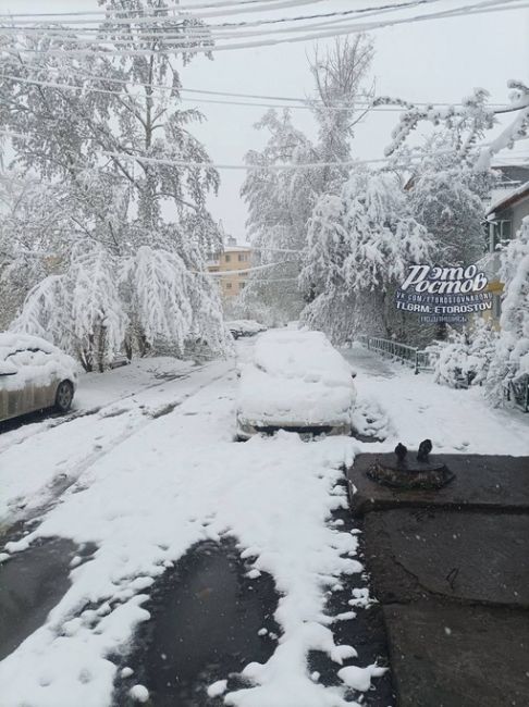 😱Из-за сильного снегопада полностью остановилось движение на трассе Пермь-Екатеринбург. Машины не могут..