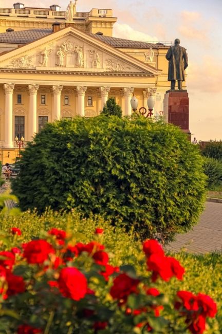 Доброе утро, Казань! Всем замечательного дня..