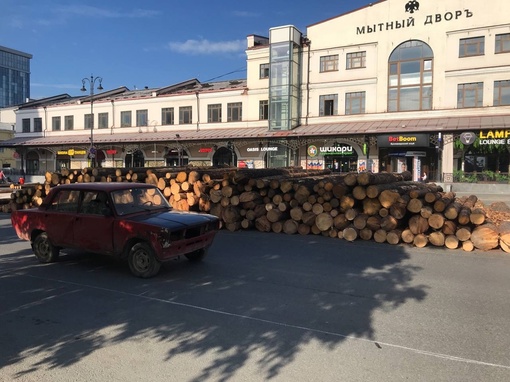 Жители Екатеринбурга, которые ничего не слышал о грядущем мотофестивале, вероятно, очень удивились сегодня..