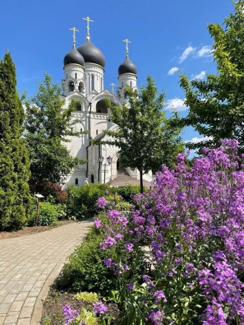 Храм Преподобного Серафима Cаровского в..