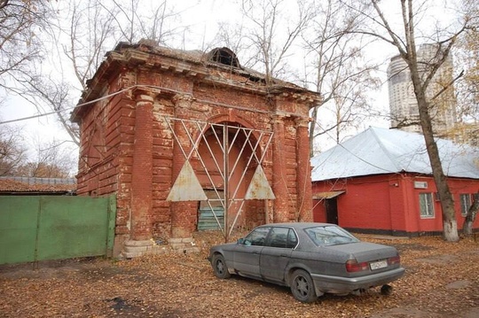 Историческую въездную башню Хорошевского конного завода восстановили на Таманской улице.  Восстановленная..