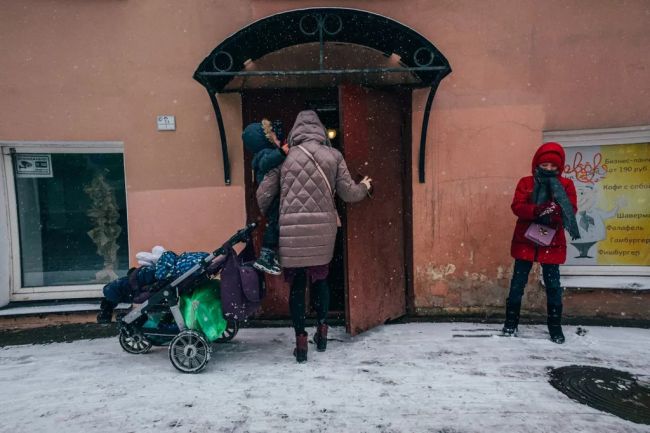 Петербуржцам подкинут денег за усыновление детей  Со следующего года Смольный даст новый способ заработка..