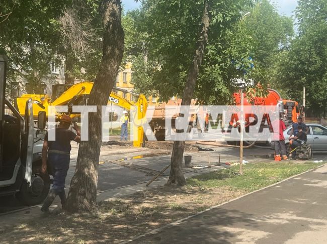 В Самаре 18 июля закрыли проезд по улице Мориса Тореза  Фото с места событий  В Самаре закрыли проезд по улице..