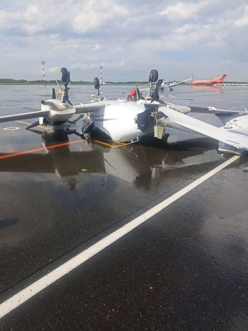 Мощный смерч в Татарстане перевернул самолёты в аэропорту Бегишево в Нижнекамске..