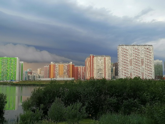 В Москву пришел обещанный ураган «Орхан». Ливнем залило уже практически всю столицу. В городе ожидаются..