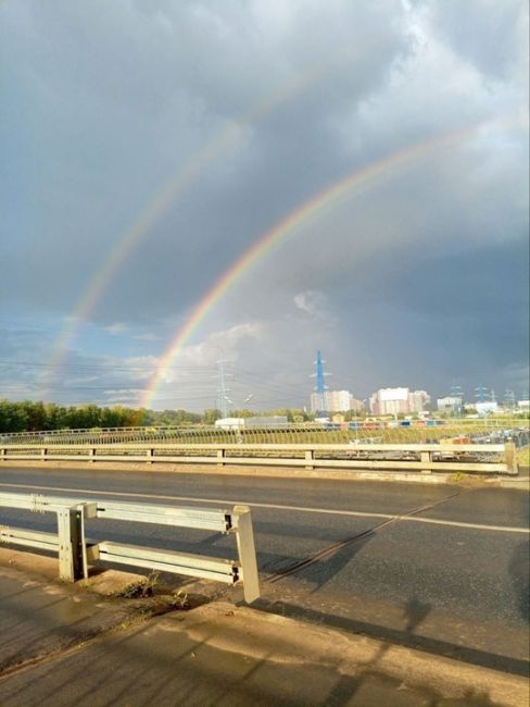 Природа сегодня после дождя порадовала нас..