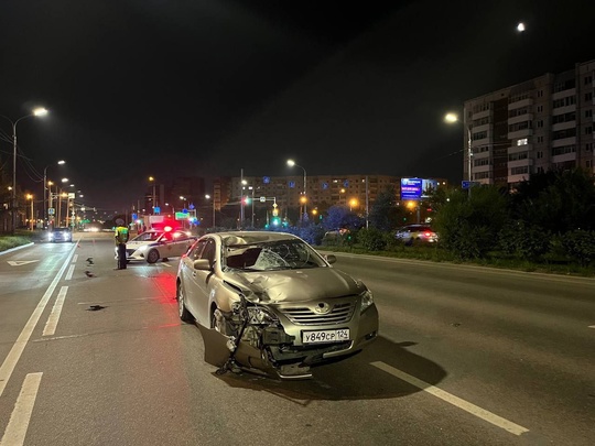 14-летнего самокатчика насмерть сбили на пешеходном переходе в Красноярске  ДТП произошло поздним вечером..