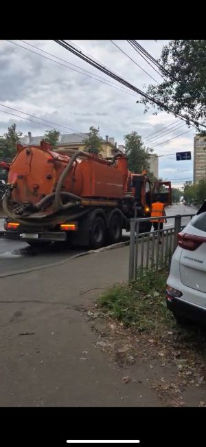 Ищем с видеорегистратора видео аварии 19.07.24 (пятница) около 17.45 на перекрестке, где пересекаются улицы..