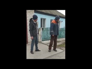 🤜 Мастер бесконтактного боя чётко вырубил оппонента  ⚠ВНИМАНИЕ! [https://vk.com/video/@etorostovnadonu|Видео могут смотреть]..