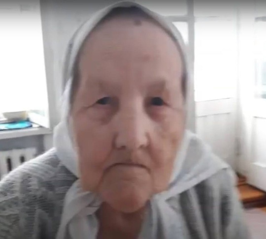 😡 99-летняя бабушка в Челябинской области четыре месяца живет в доме без крыши  В Челябинской области..