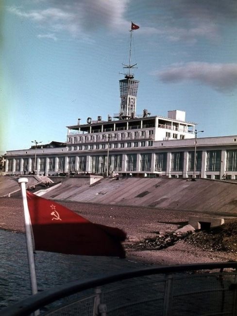 Речной вокзал в Горьком , середина 1960-х гг..