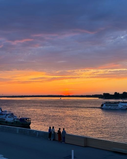 Вспоминаем закаты этого лета💙  присылайте в коментарии свои..