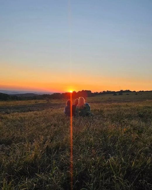 В горах Мезмая😍  Как думаете рассвет или закат?)  📸Роман..