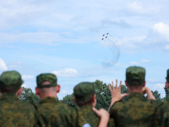 Нижегородские школьники отправились в Пензу на военно-патриотические сборы «Гвардеец» 
За 3 недели..