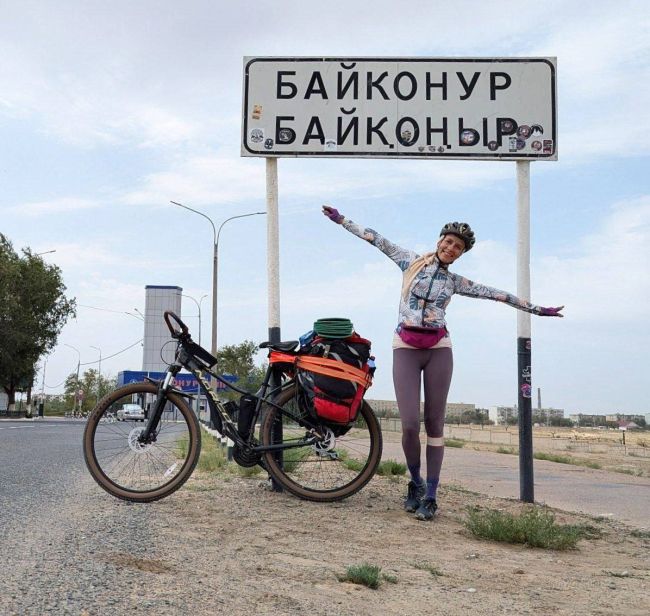 🚴‍♀Уфимка на велосипеде добралась до Байконура 
Ксения Салазанова завершила велосипедную экспедицию из..