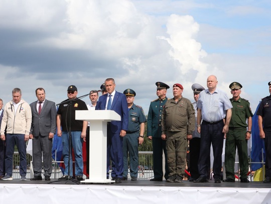 Нижегородские школьники отправились в Пензу на военно-патриотические сборы «Гвардеец» 
За 3 недели..