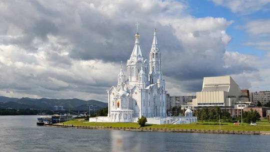 ⛪️ Кафедральный собор на Стрелке планируют возвести к 400-летию Красноярска, которое будет отмечаться в 2028..