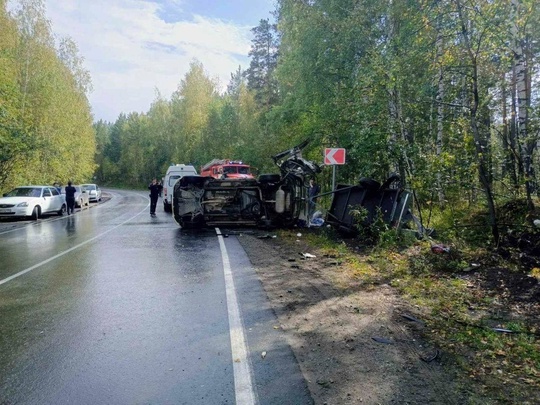 😥 Трагедия на трассе в Верхнем Уфалее: В ДТП погиб 13-летний ребенок  На трассе в Верхний Уфалей произошло..