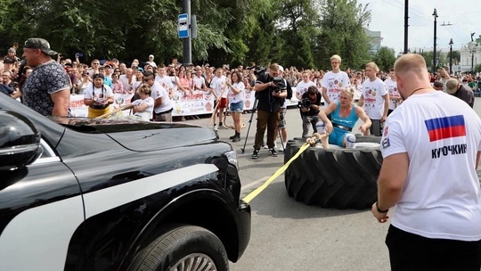 💪🏻 Самая сильная женщина России, Екатерина Зайцева из Магнитогорска, установила новый рекорд на фестивале..