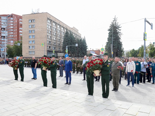 Нижегородские школьники отправились в Пензу на военно-патриотические сборы «Гвардеец» 
За 3 недели..