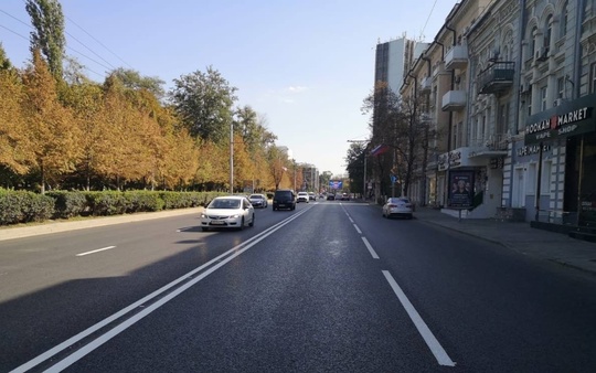 В Ростове завершили ремонт ул. Большой Садовой.  В рамках ремонта выполнены работы по замене..