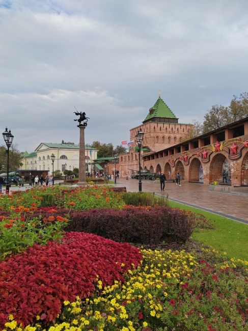 Какие улицы Нижнего знаете на букву "М"?)💙  фото: Дмитрий..