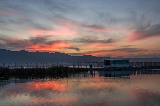 Доброе утро! Моменты сегодняшнего рассвета в Новороссийске 🌅  фото:..